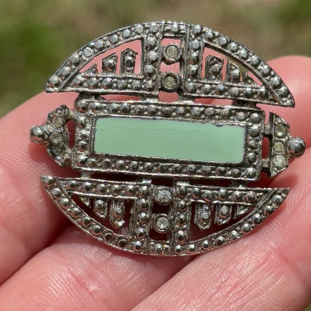 Unique Vintage Art Deco Marcasite Brooch!